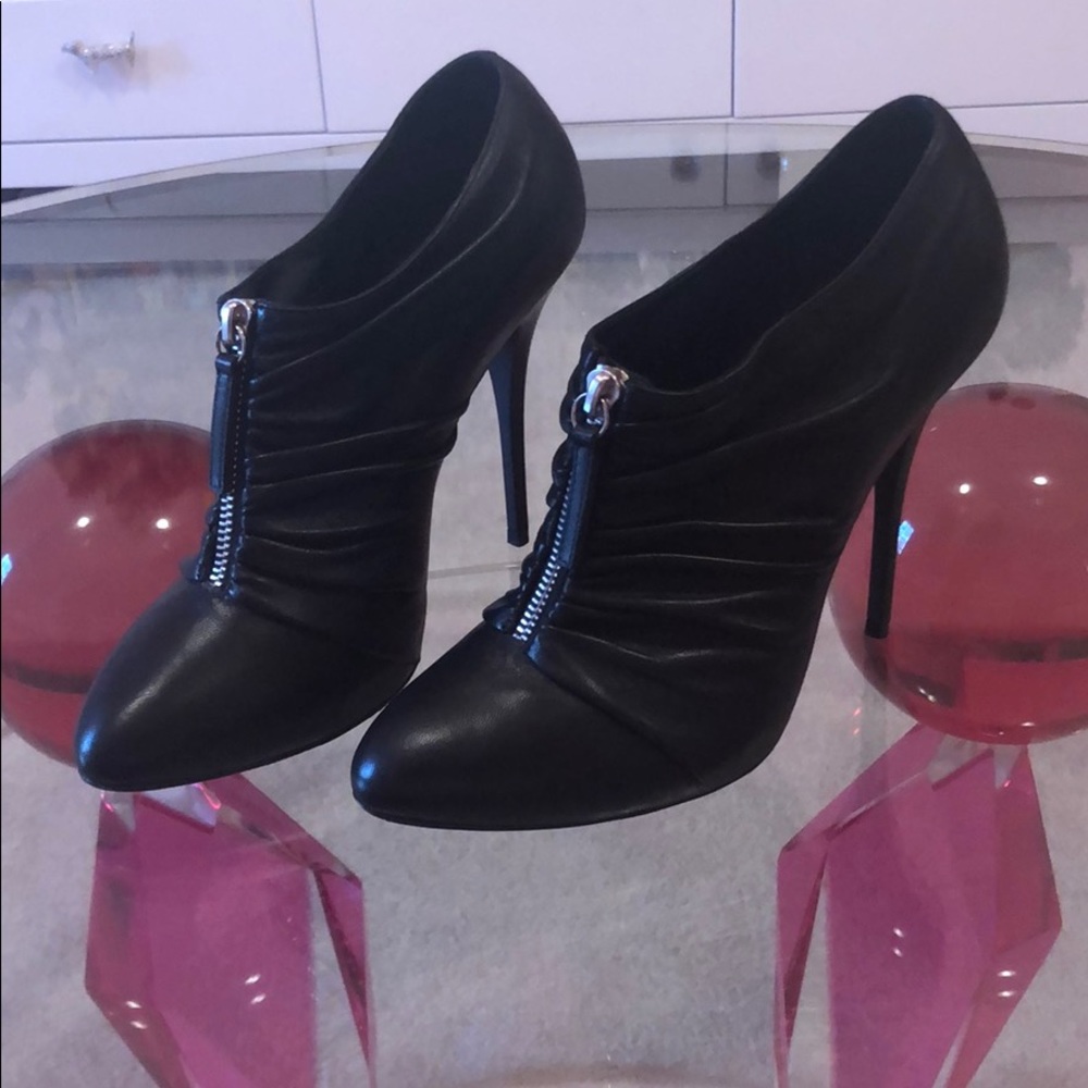 Giuseppe Zanotti 7.5 leather heeled ankle boots
